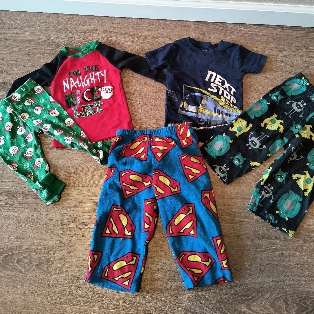 Boys Huge Lot of 47 size 18 Months Clothing, Shorts, Tshirts, Sweaters EUC